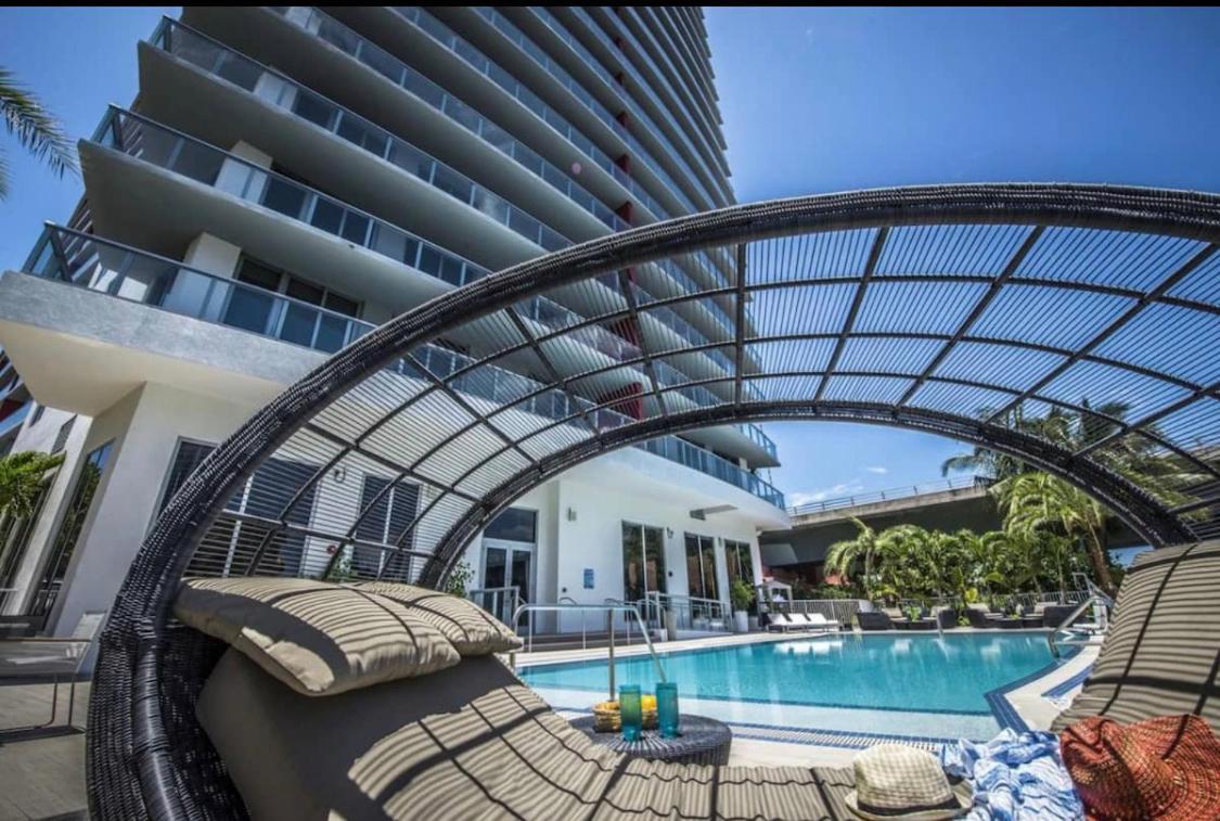 Studio In Hallandale 2 Beds Hallandale Beach Exterior photo